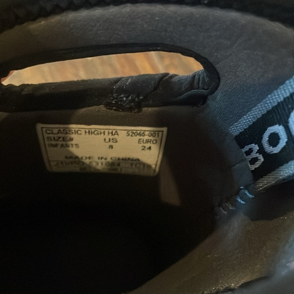 BOGS Classic High Insulated Rain/Snow Boots - Toddler size 8 - Picture 3 of 7